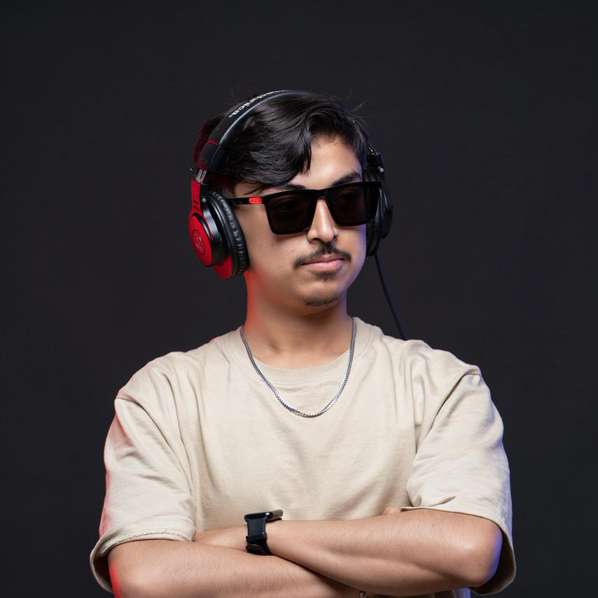 Title d-flex flex-column gap-2